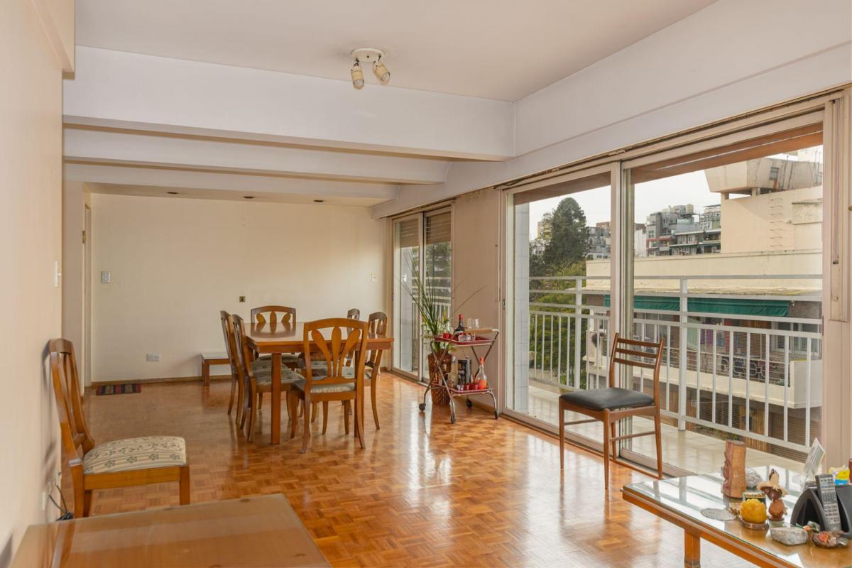 Departamento Piso 5 Ambientes Cochera Camacua 500 2