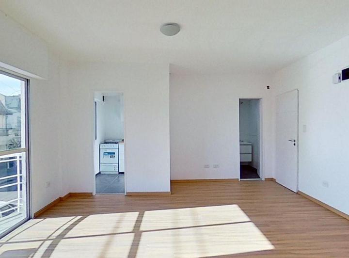VENTA MONOAMBIENTE DIVISIBLE de 46M2 en Lanús 4