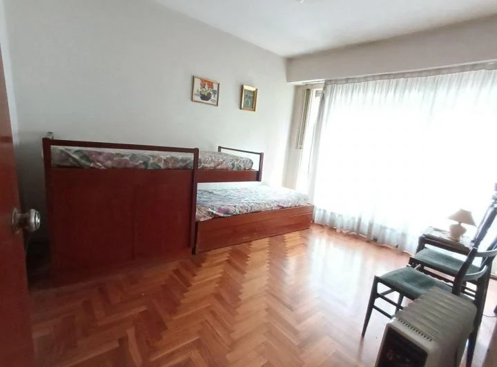 Venta Depto 4 Amb. + Dep. Apto Credito C/ cochera 5