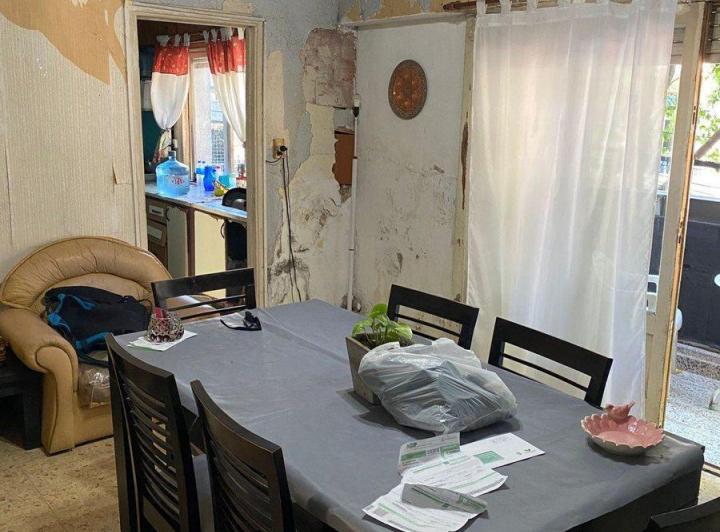 Venta Casa o Lote A Refaccionar -Villa del Parque 3
