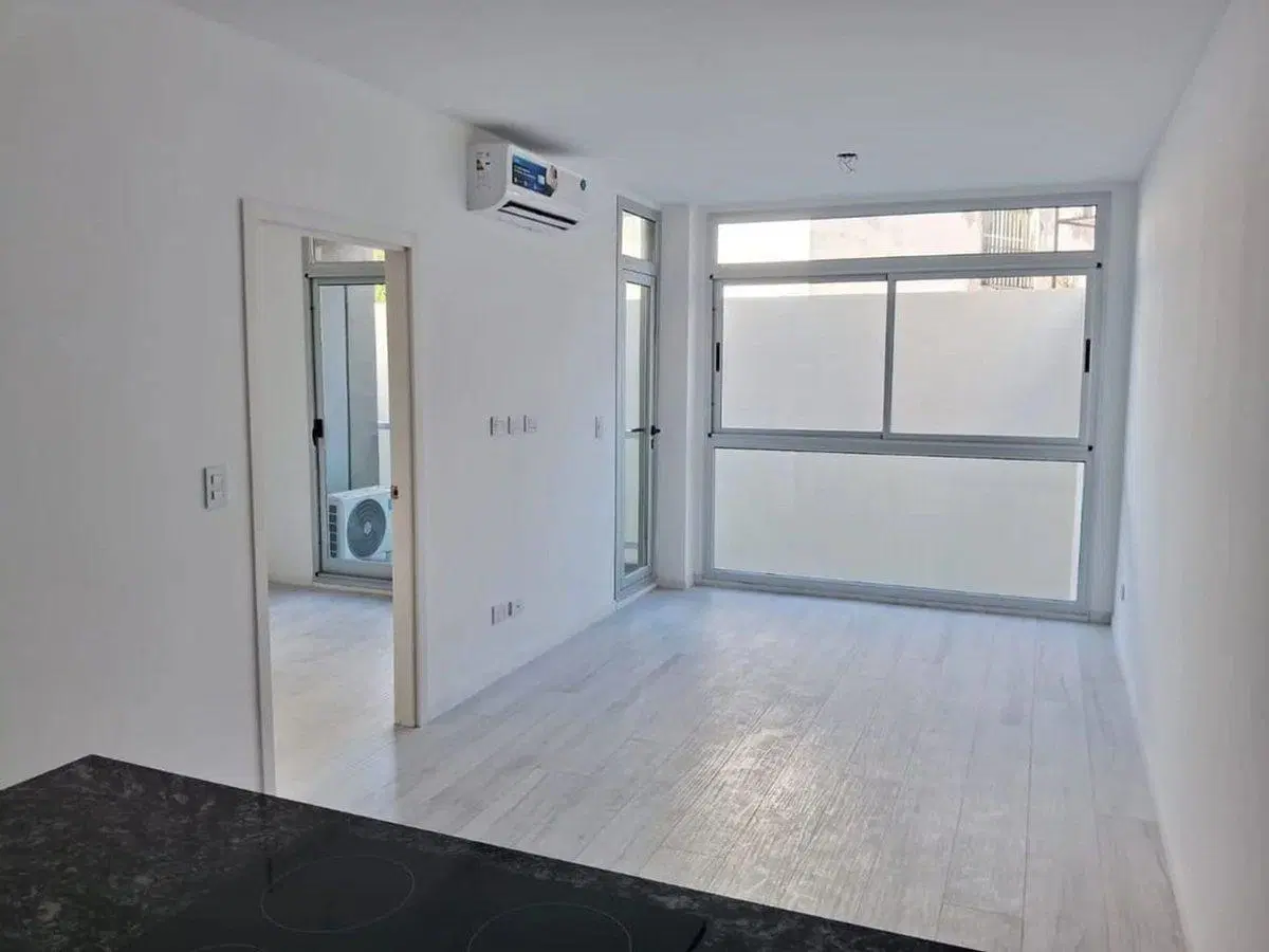 Venta 2 ambientes Almagro en pozo inversión cuotas 5