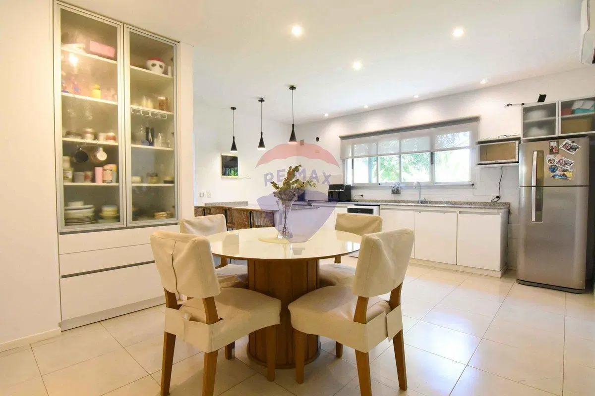 VENTA CASA PILAR DEL ESTE SANTA GUADALUPE PILETA 2