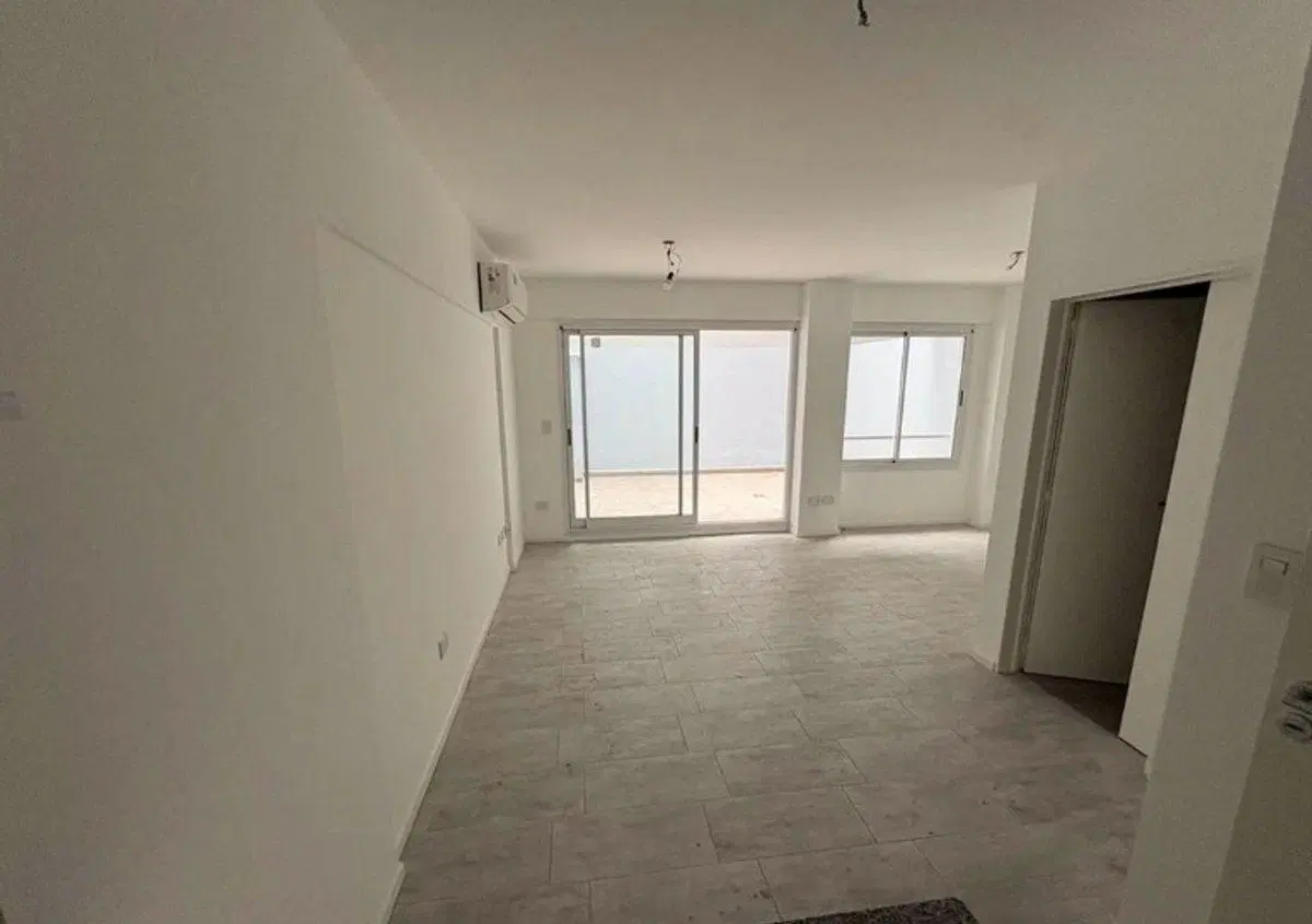 VENTA DEPTO MONOAMB CON PATIO SAN CRISTOBAL 2