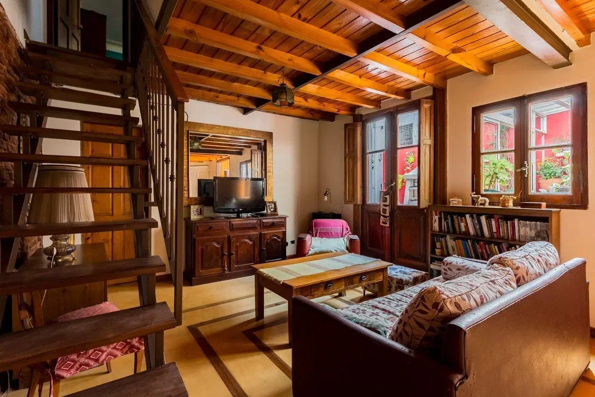 VENTA PH 7 AMBIENTES BALVANERA CON PATIO/PARRILLA 5