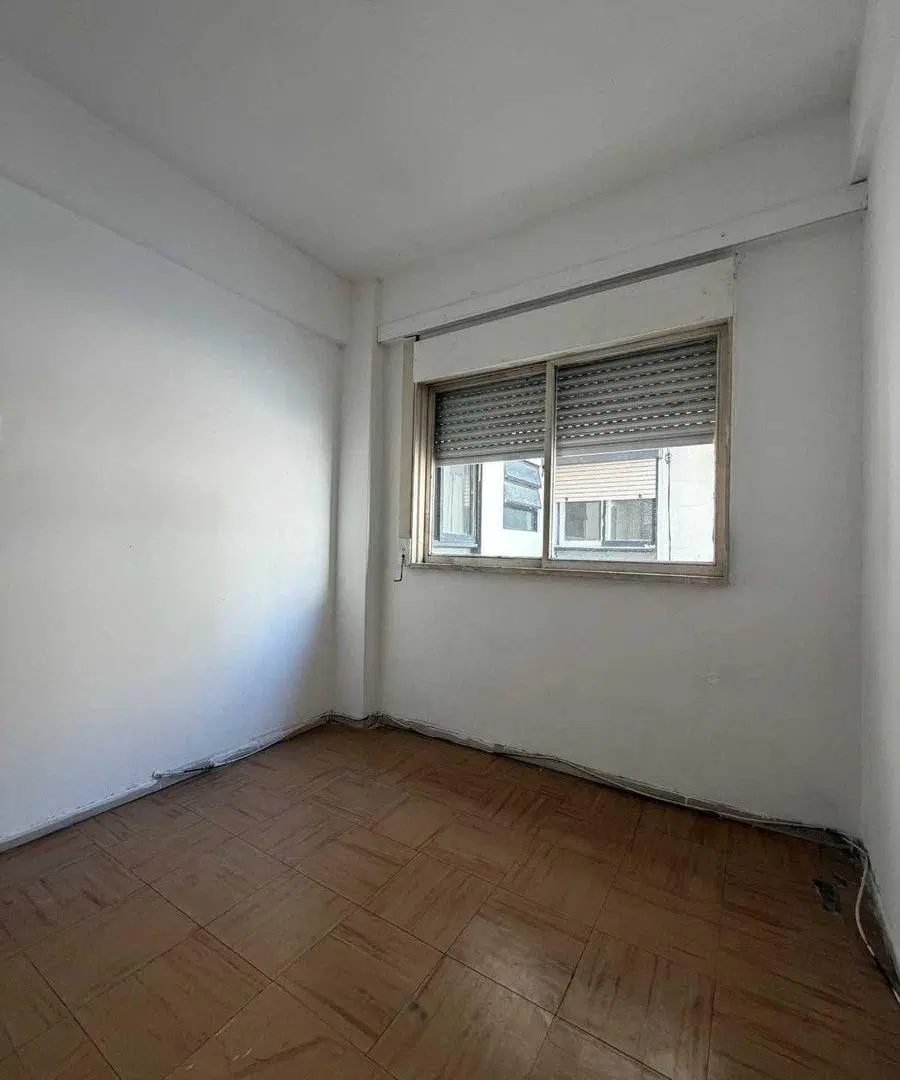 3 AMBIENTES CON BALCON SUPER LUMINOSOS 2