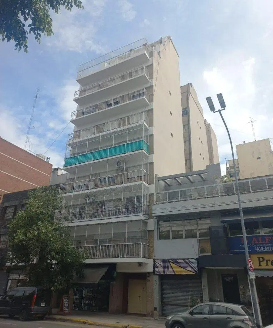 VENTA DEPTO 2 AMBIENTES CON BALCÓN - FLORES 5
