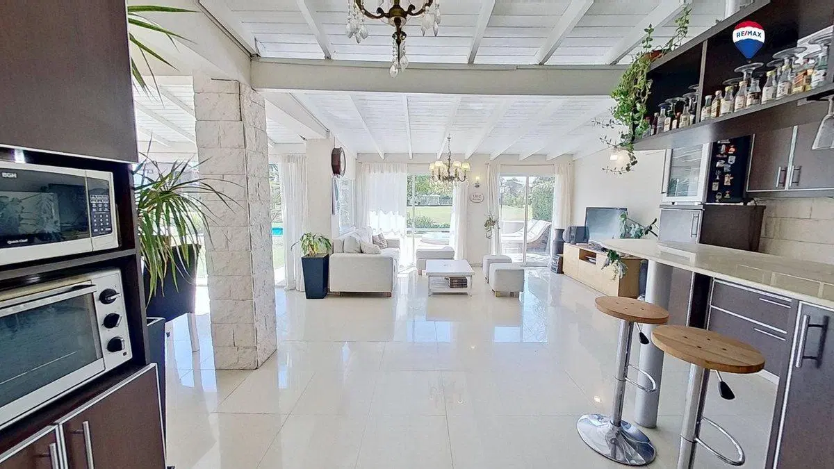 VENTA CASA 5 AMBIENTES EN INDIO CUA GOLF CLUB 2