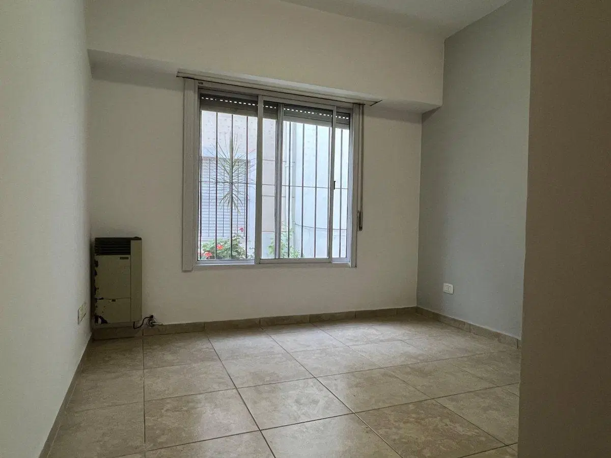 VENTA 2 AMBIENTES IMPECABLE EN MORON APTO CREDITO 5