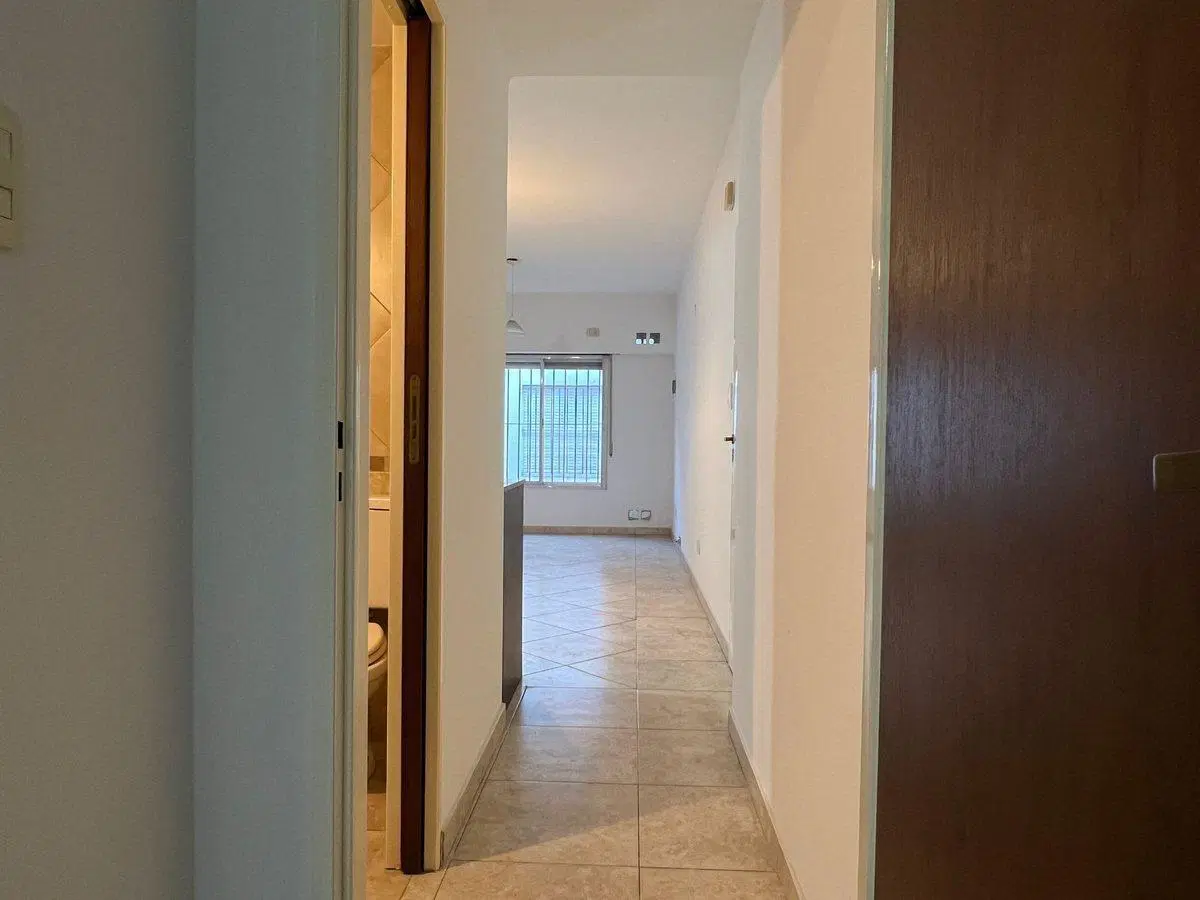 VENTA 2 AMBIENTES IMPECABLE EN MORON APTO CREDITO 4