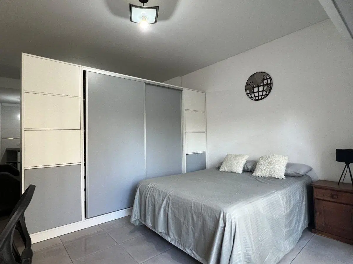 VENTA MONOAMBIENTE CON BALCON IMPECABLE, BANFIELD 4