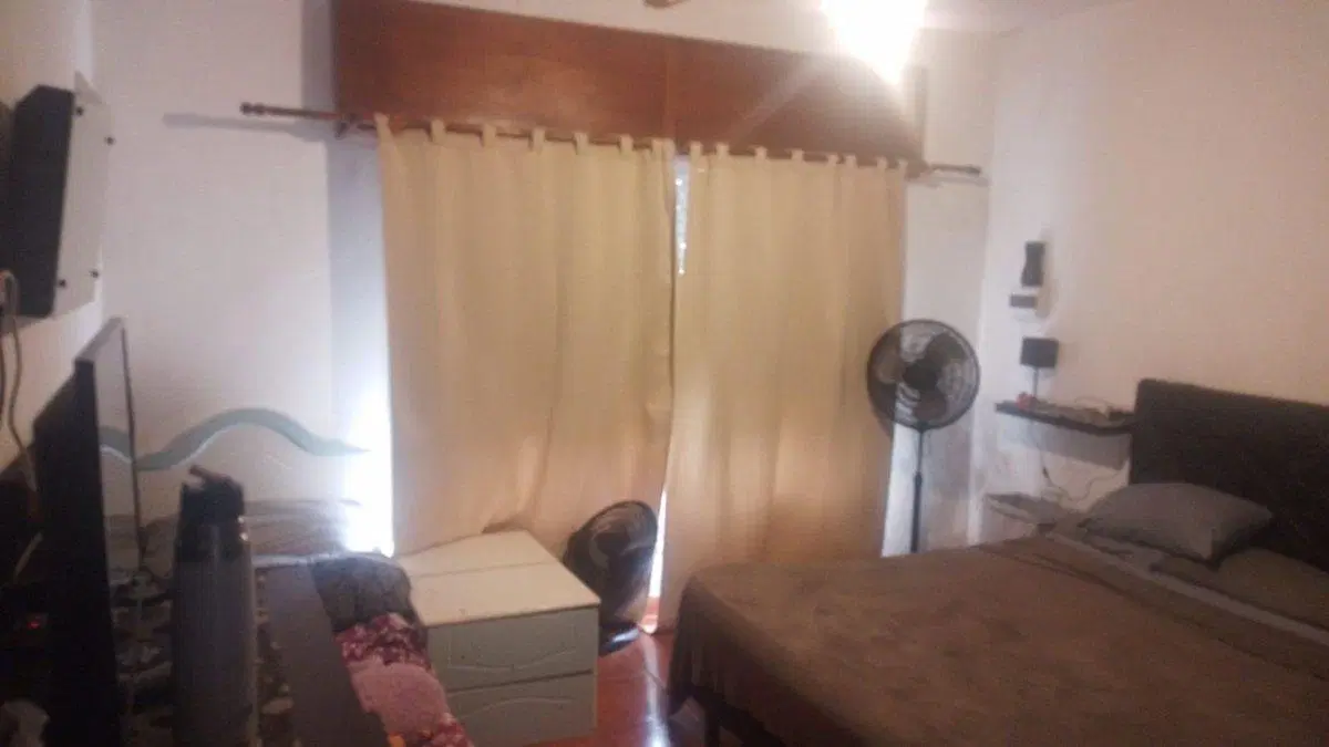 VENTA CASA 3 AMBIENTES PATIO Y COCHERA LANUS 2