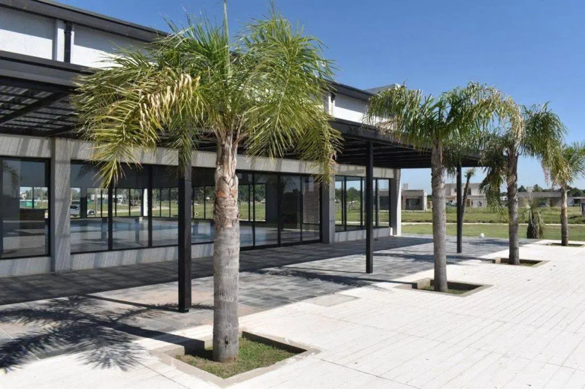 INVERTI EN LOTE EN  LAGOS DE CANING II-620M 2