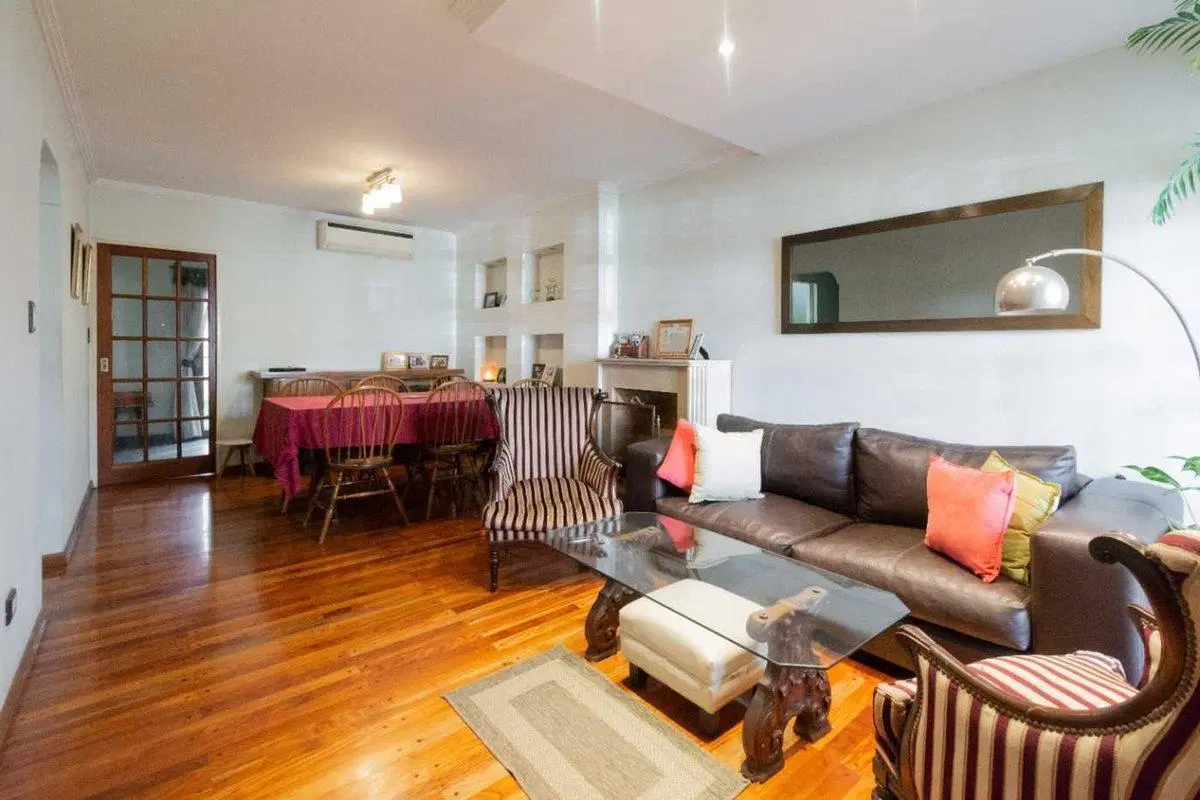 CASA TRIPLEX DE 4 AMBIENTES EN VENTA RAMOS MEJIA 5
