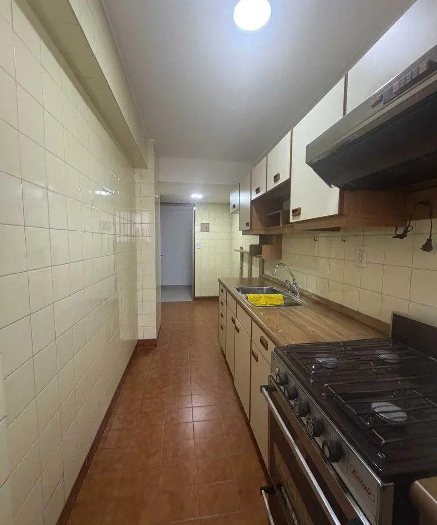 3 Ambientes Súper Luminosos - Balcón - Cochera- 3