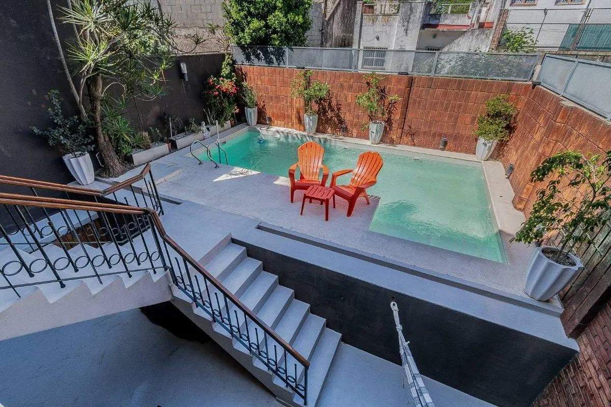 Venta Casa 6 ambientes Liniers Pileta 3 Cocheras 5