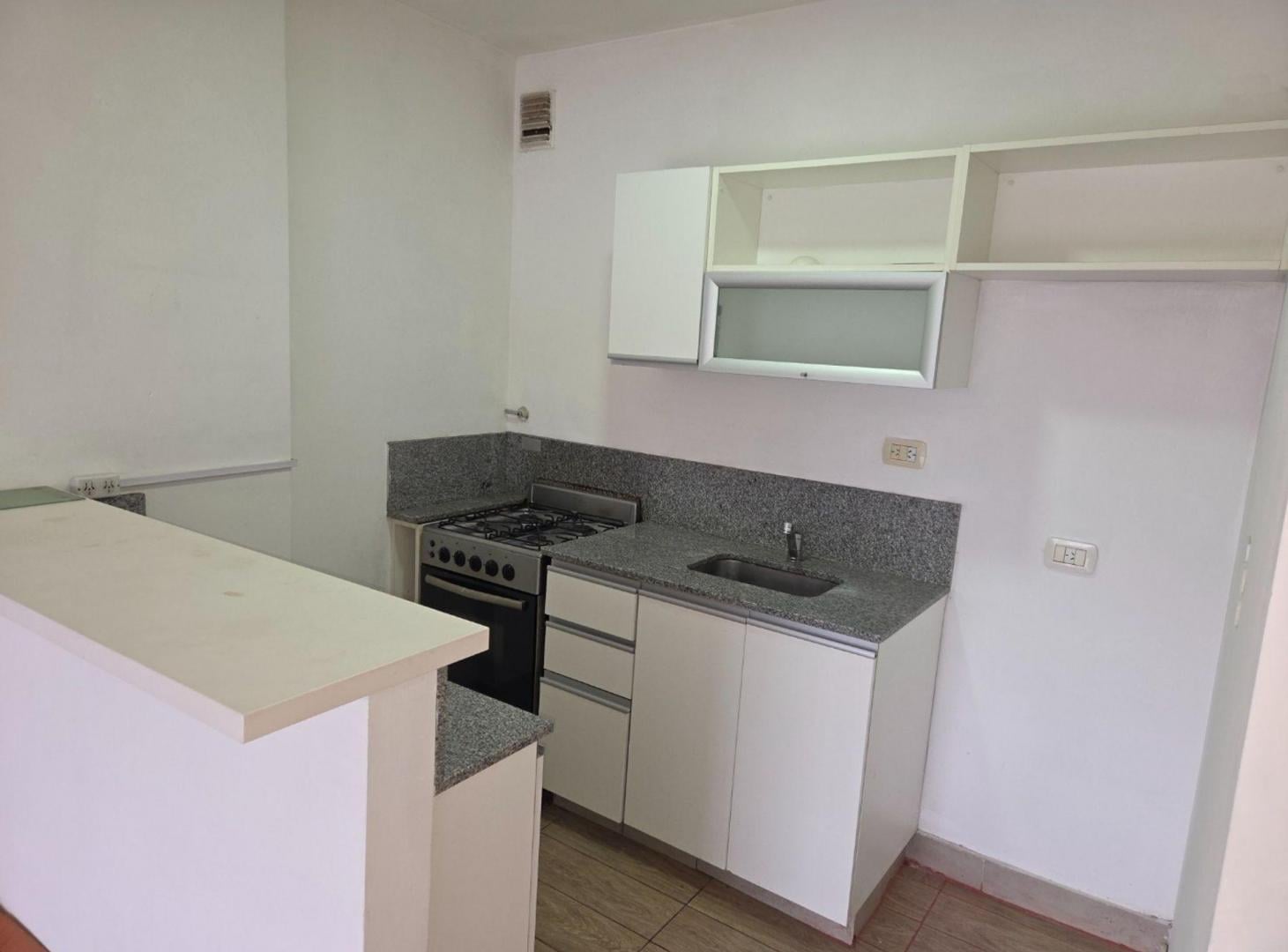 Monoambientes c/Balcon Floresta