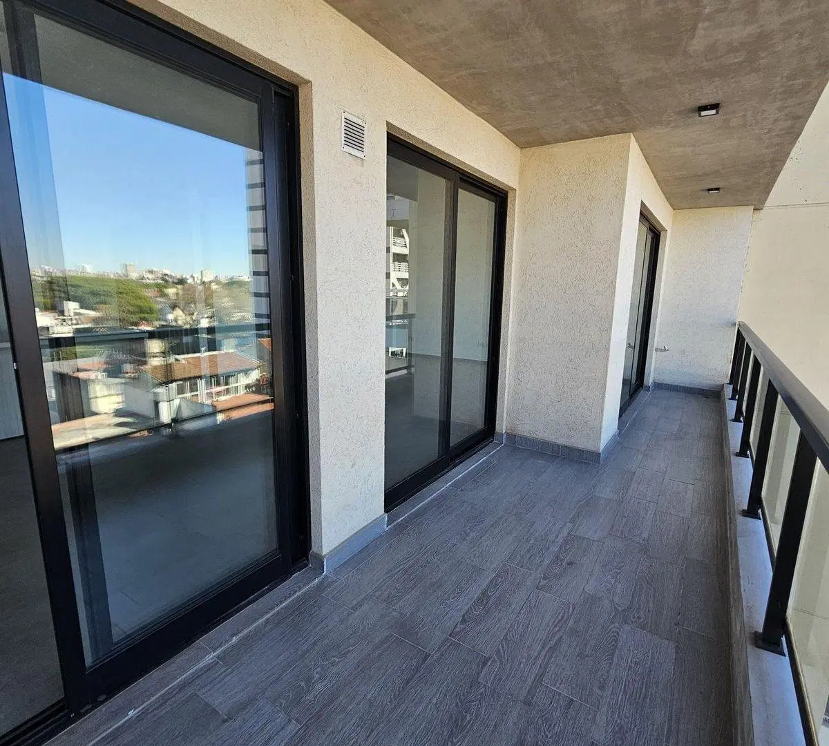 Venta Piso 4 ambientes Cochera a estrenar S. Peña 4