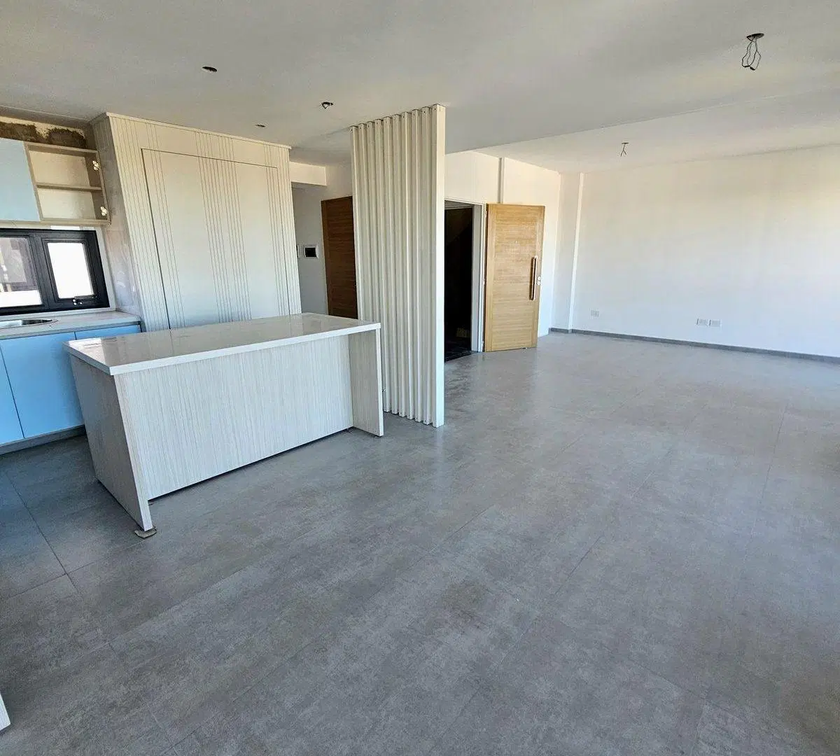 Venta Piso 4 ambientes Cochera a estrenar S. Peña 3
