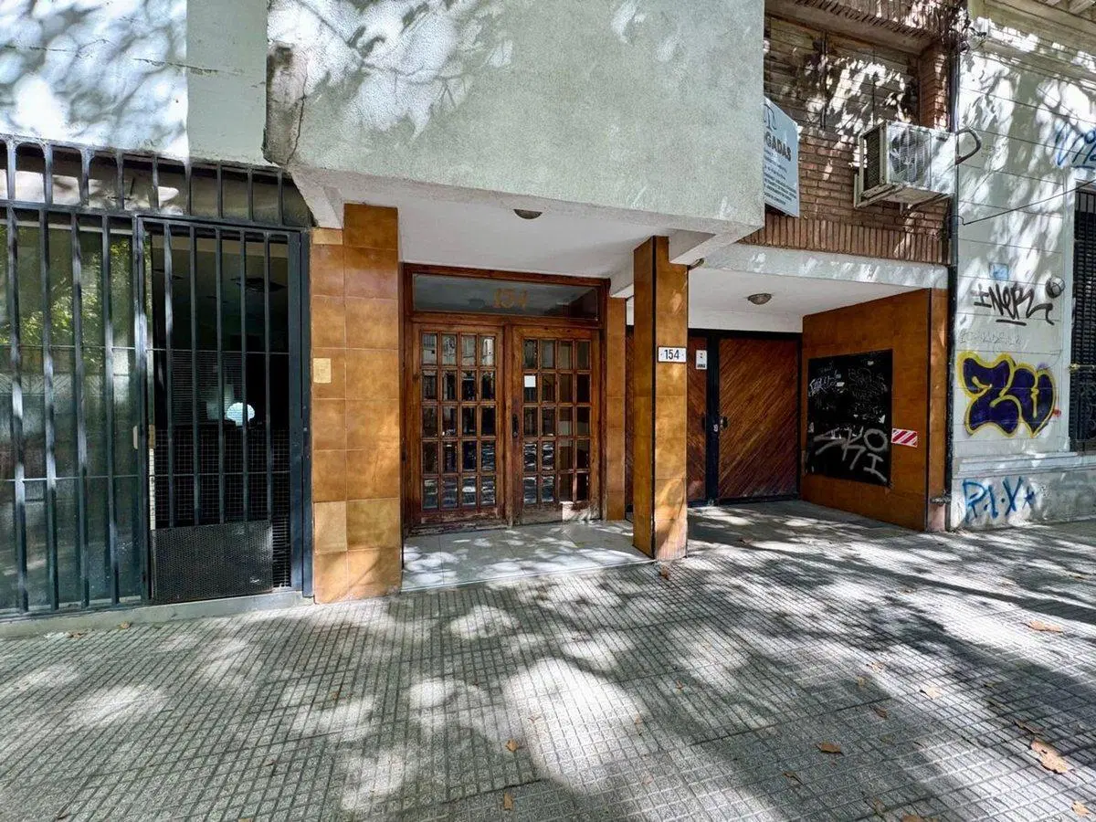 VENTA MONOAMB CON BALCON FRANCES EST.RAMOS MEJIA 5