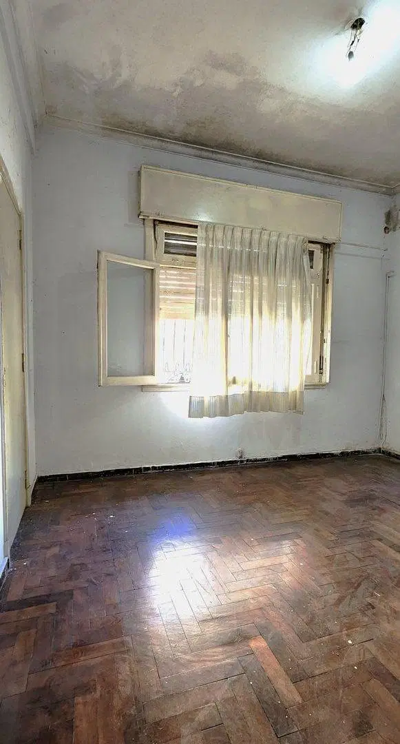 Venta PH excelente a Refaccionar. Vélez Sarsfield 3