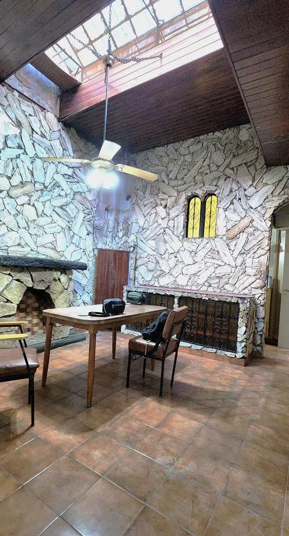 Venta PH excelente a Refaccionar. Vélez Sarsfield 5