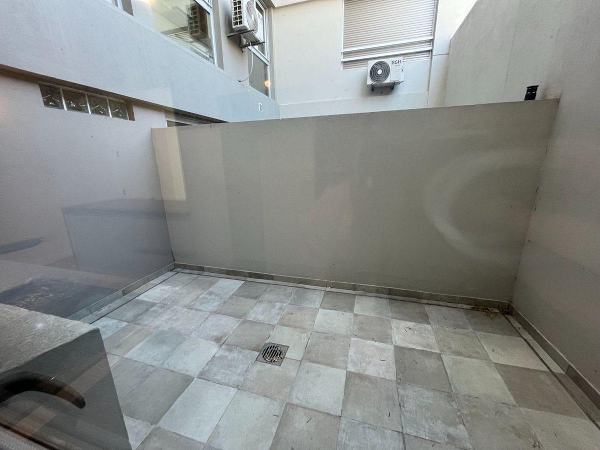 Foto de VENTA 2AMB C/BALCON Y PATIO CABALLITO APTO CREDITO, imagen 4