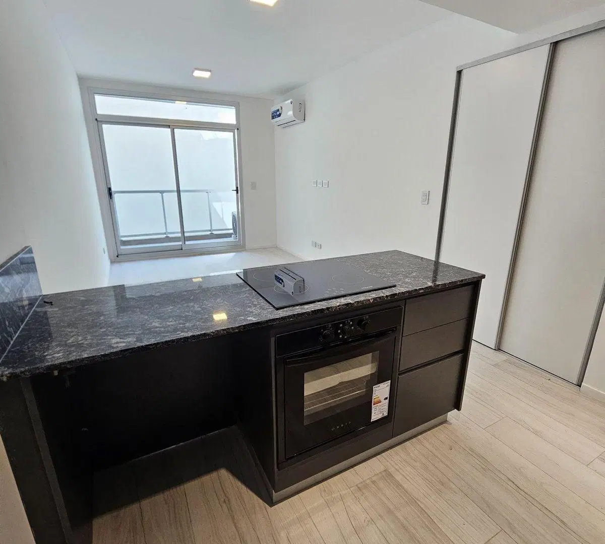 Venta 3 ambientes en pozo Almagro piso alto cuotas 2