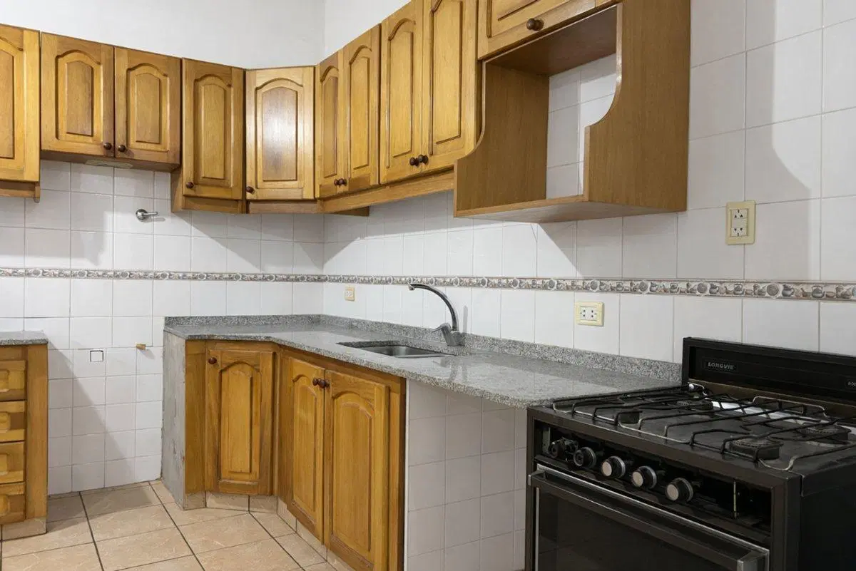 VENTA DEPTO 3 AMB CON ESCRITORIO COCHERA Y PATIO 5