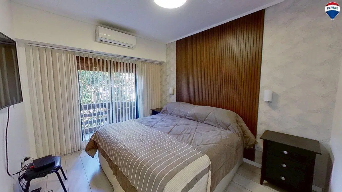 VENTA CASA PARQUE CHACABUCO COCHERA QUINCHO 4 AMB 5