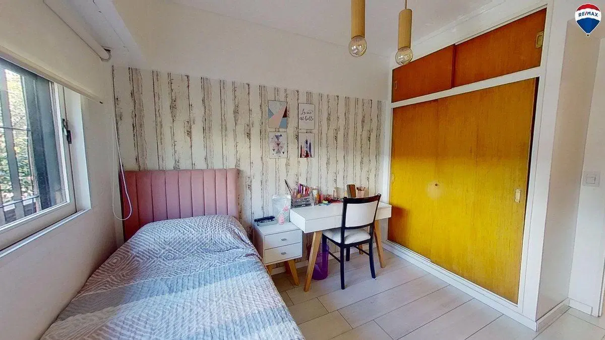 VENTA CASA PARQUE CHACABUCO COCHERA QUINCHO 4 AMB 3