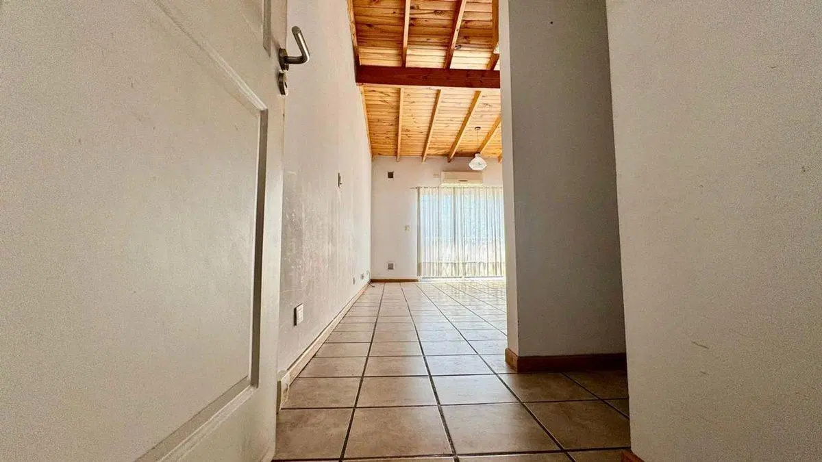 VENTA DOS PH SIN EXPENSAS CON  2 BALCONES 5