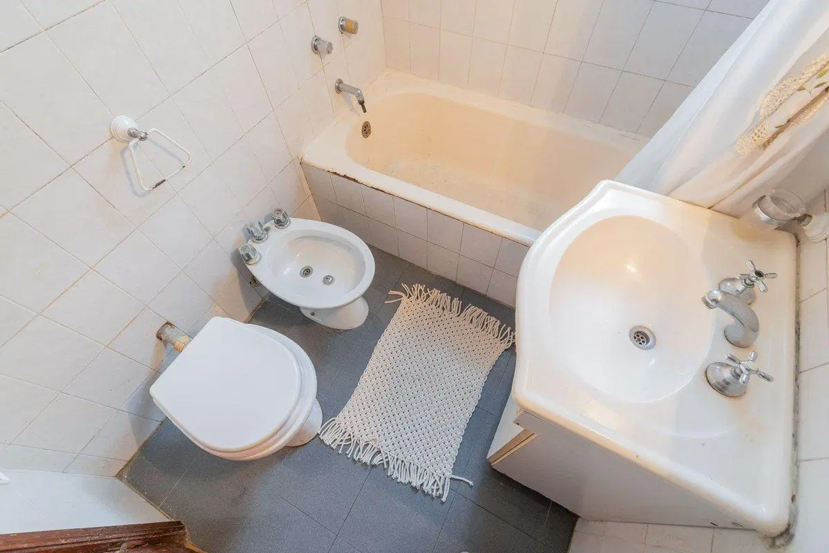 4 AMBIENTES CON PATIO EXTRA GRANDE, APTO CREDITO 5