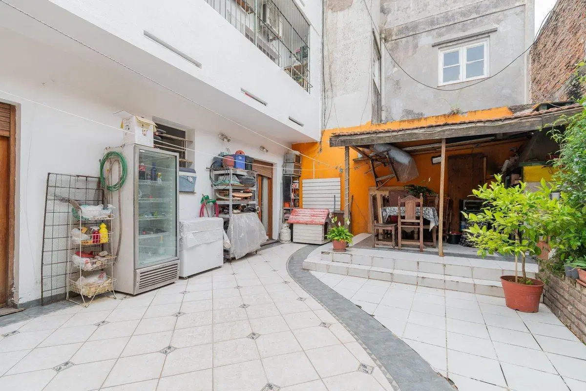 4 AMBIENTES CON PATIO EXTRA GRANDE, APTO CREDITO 4