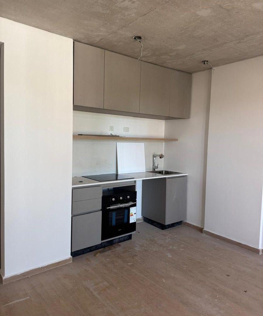 Venta Monoambiente estudio c/balcón contrafrente.