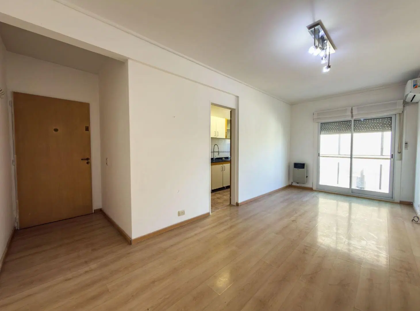 VENTA DEPTO 3 AMB CON BALCON PARQUE PATRICIOS 5