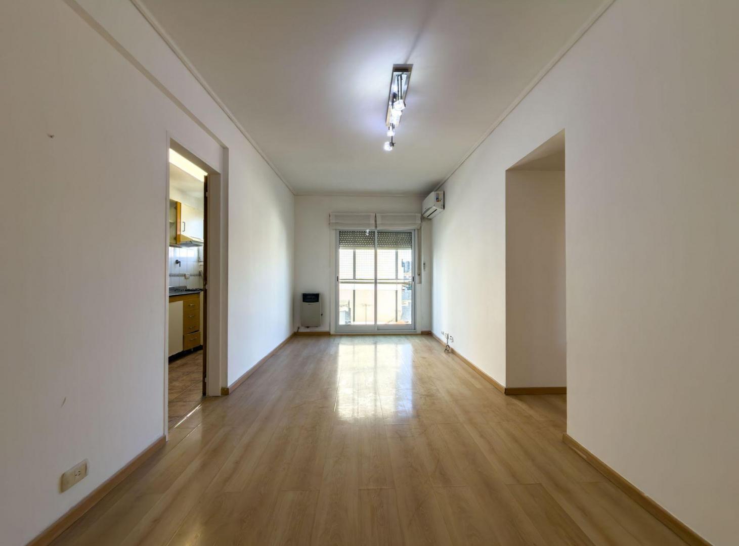 Foto de VENTA DEPTO 3 AMB CON BALCON PARQUE PATRICIOS, imagen 2