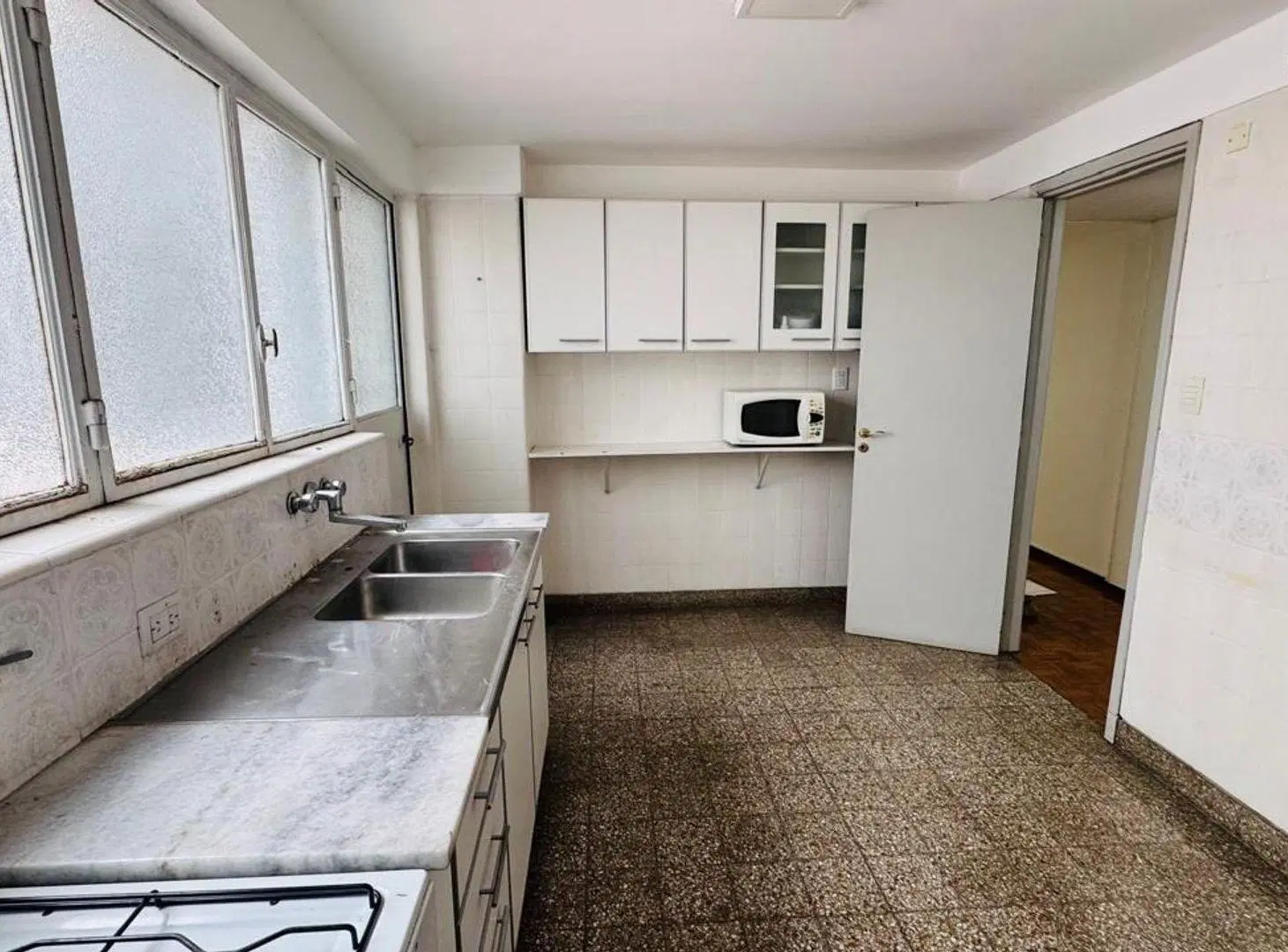 VENTA SEMIPISO 3 AMBIENTES BALCON CABALLITO 5