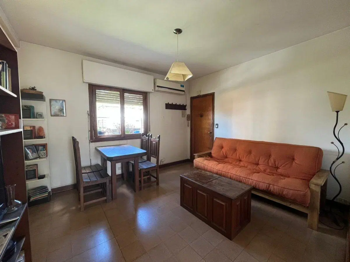 DEPTO 4 AMB EN VENTA CON BALCON PARQUE AVELLANEDA 3