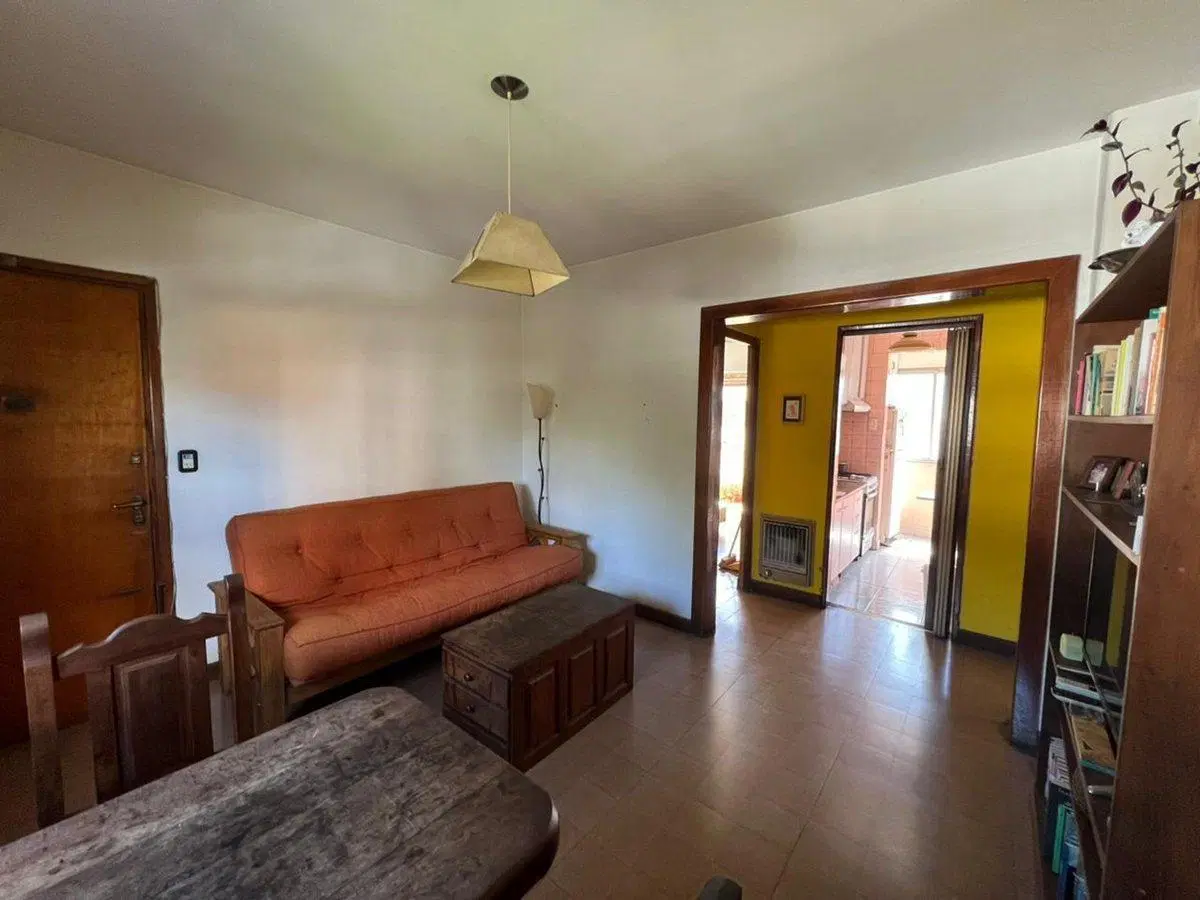DEPTO 4 AMB EN VENTA CON BALCON PARQUE AVELLANEDA 4