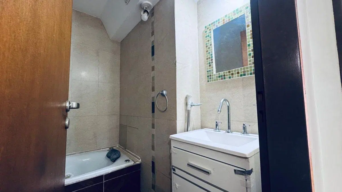 VENTA DEPARTAMENTO 4 AMBIENTES COCHERA CABALLITO 5