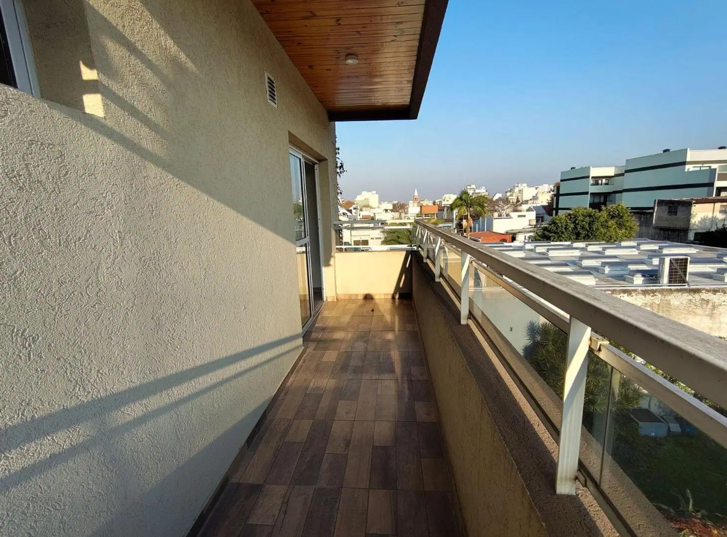 ALQUILER DEPTO 2 AMB IMPECABLE 2 BALCONES COCHERA 5