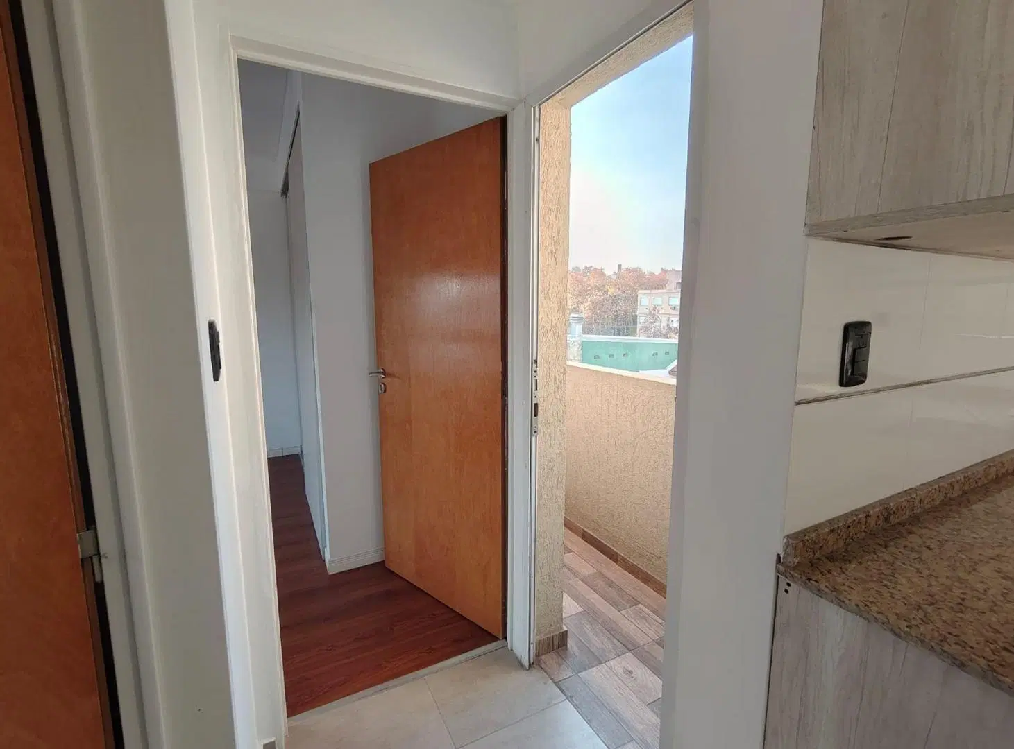 ALQUILER DEPTO 2 AMB IMPECABLE 2 BALCONES COCHERA 2