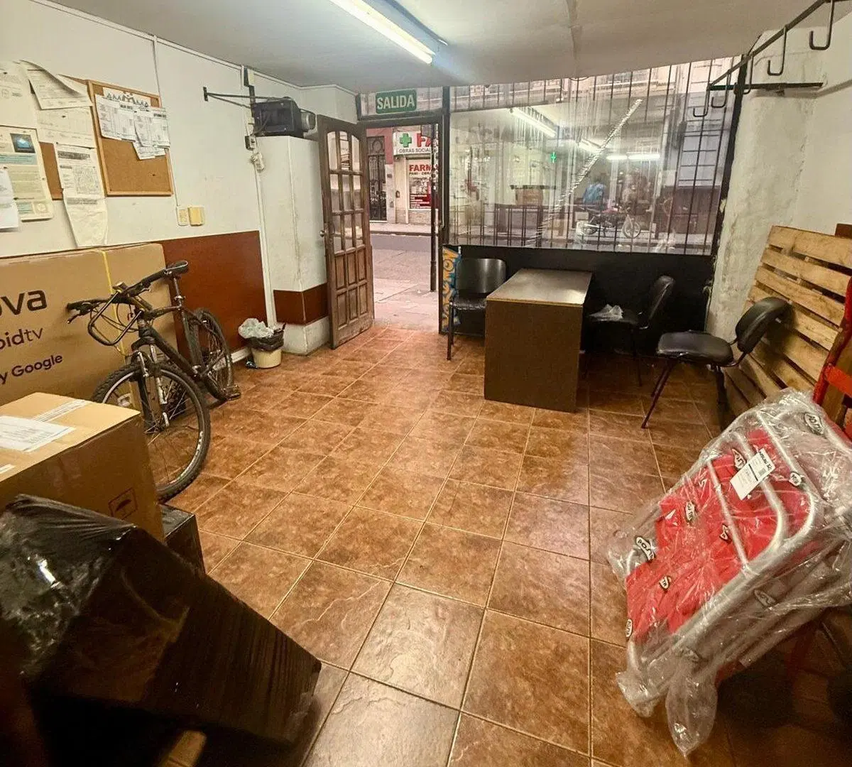 LOCAL COMERCIAL EN VENTA EN MONSERRAT GRAN SOTANO 3