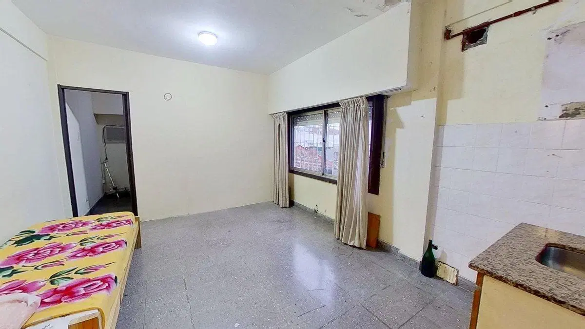 2 Ambientes con Gran Potencial - Lomas del mirador 2
