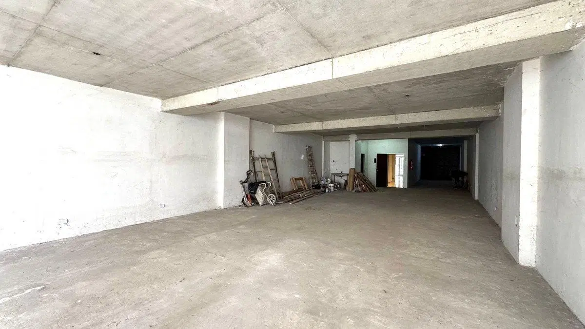 Venta Local 500m2 - Media cuadra de Av Callao 4
