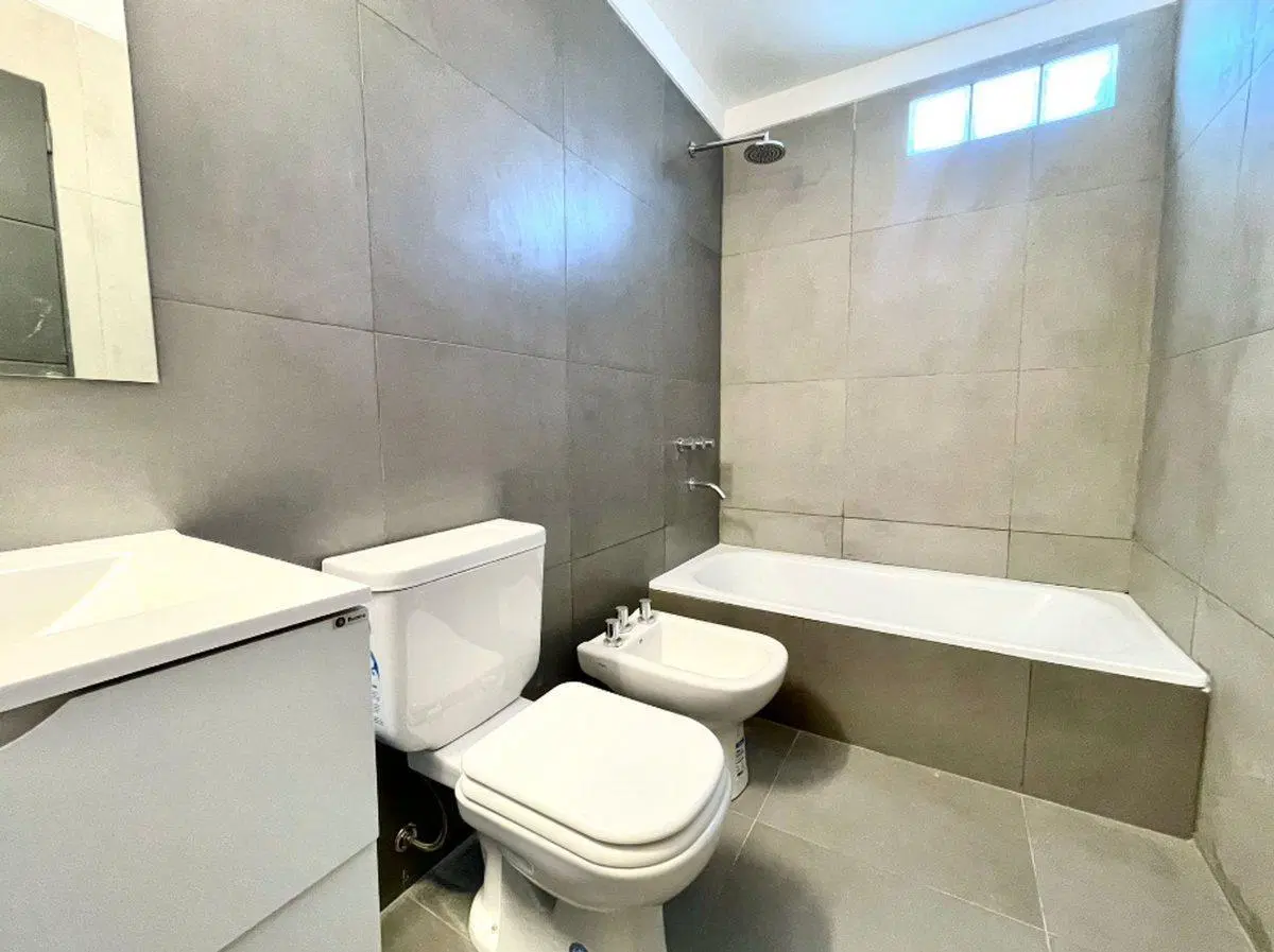 VENTA MONOAMBIENTE CON BALCON A ESTRENAR ALMAGRO 4