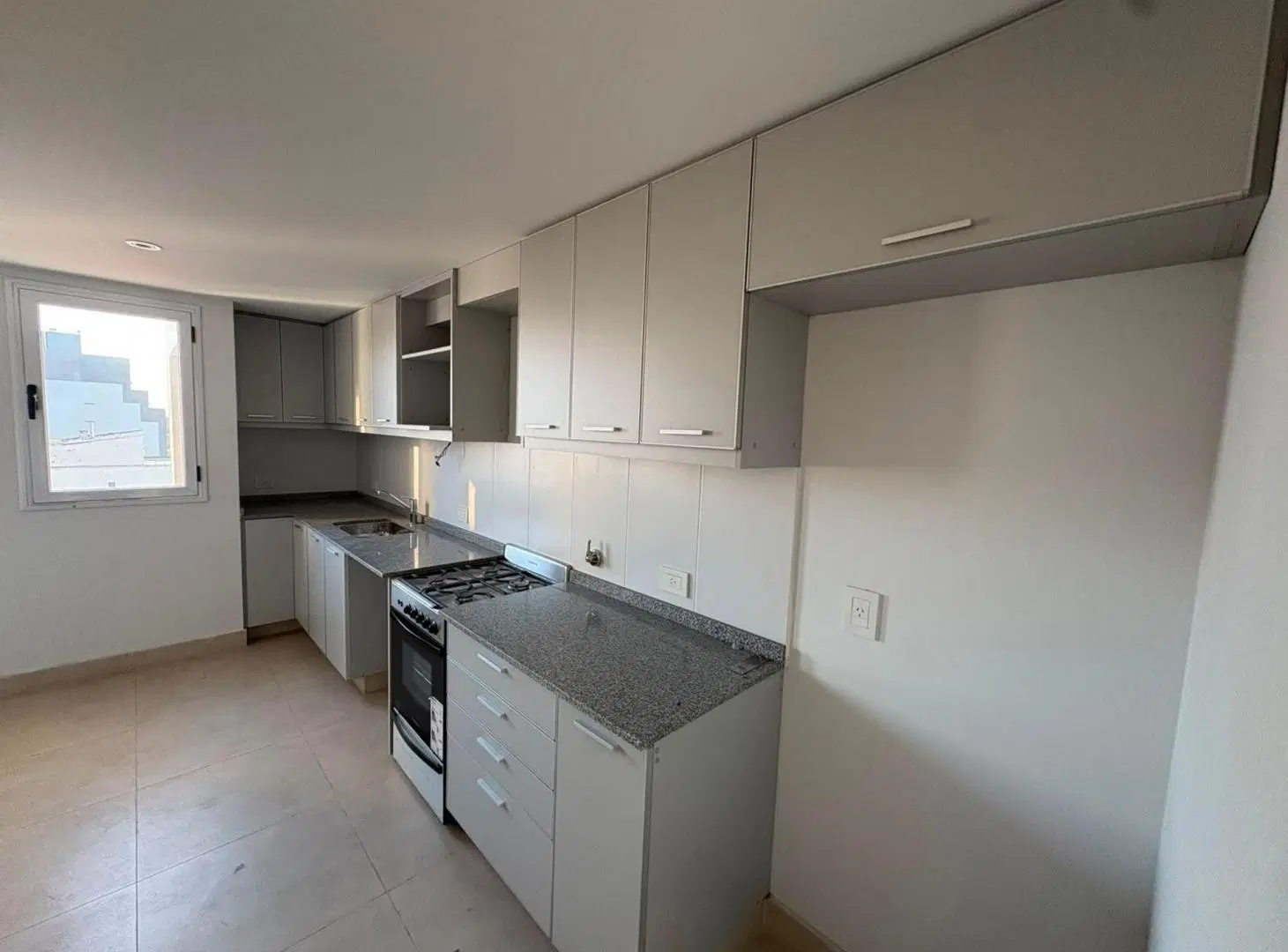 VENTA DEPTO 4 AMB A ESTR BALVANERA BALCON TERRAZA 5