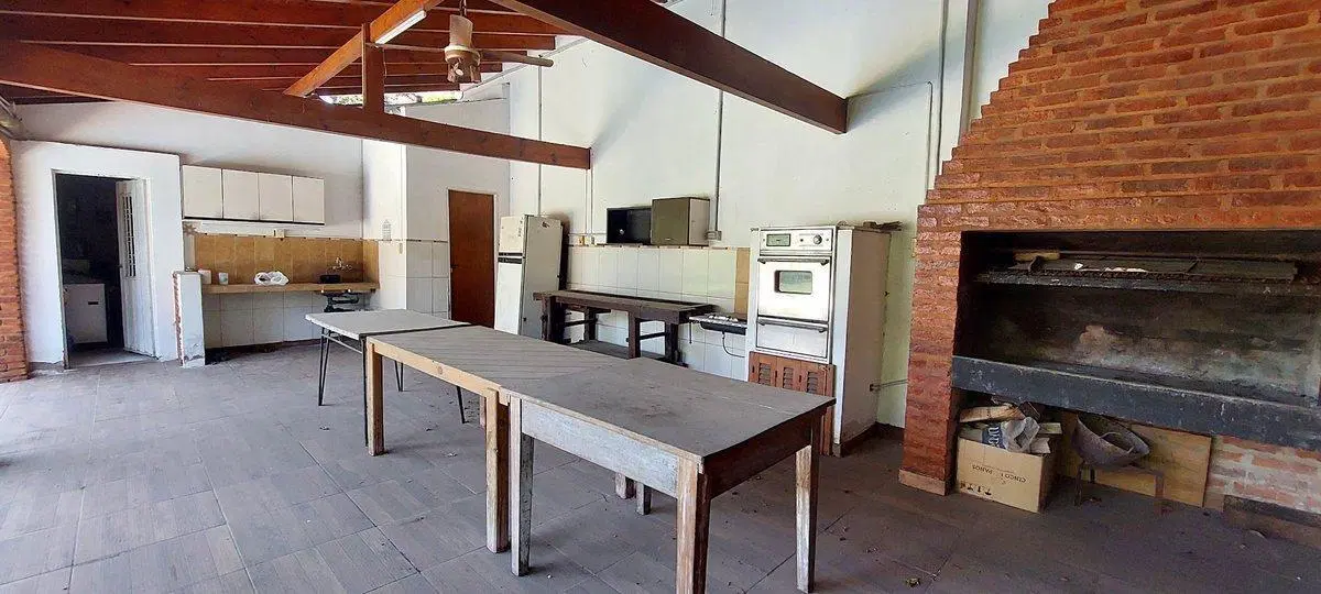CASA 4 AMB VENTA  EL TREBOL PARQUE QUINCHO PISCINA 5