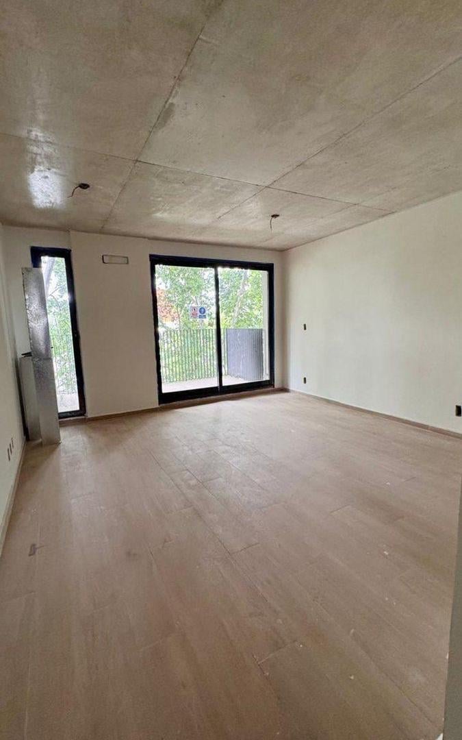 Dep 2 ambientes en venta c/balcón Colegiales