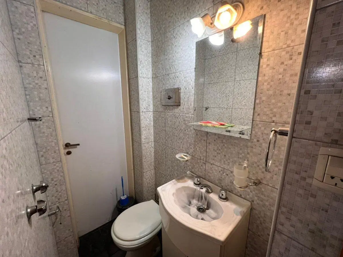 VENTA DEPTO 3 AMBIENTES CON BALCON TERRAZA FLORES 8